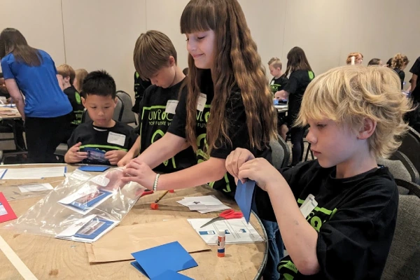 Students creating cards for veterans