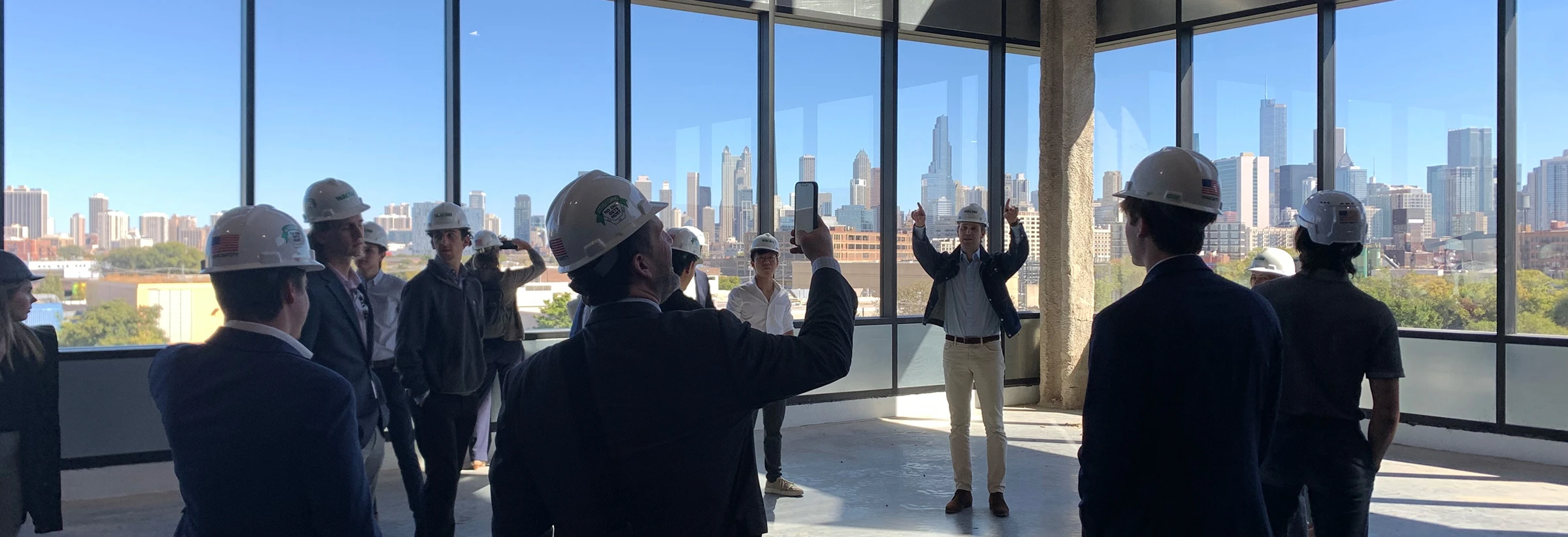 students tour a Chicago multistory build