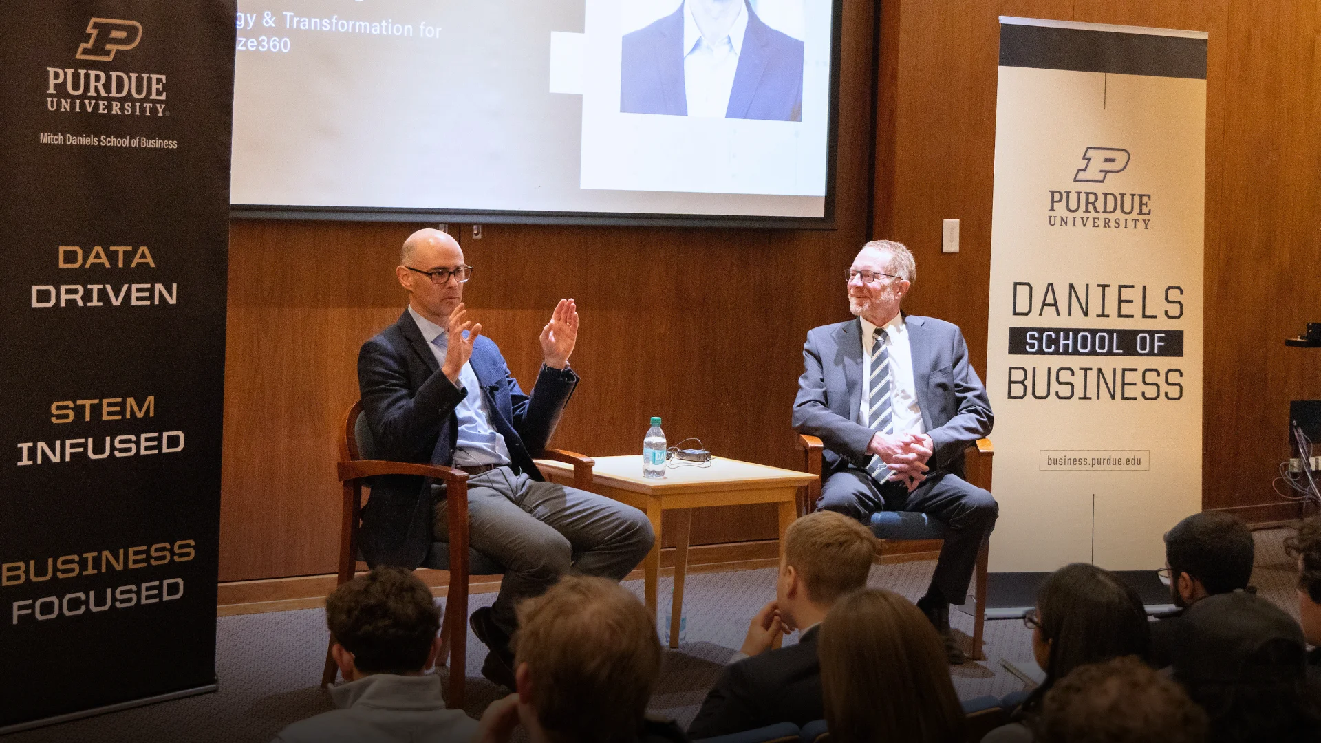 Lenihan speaking at the Executive Forum