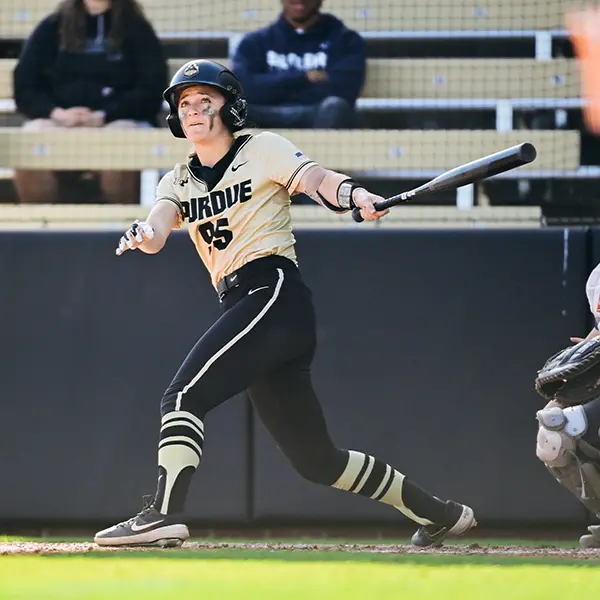 Kiara Dillon at the plate