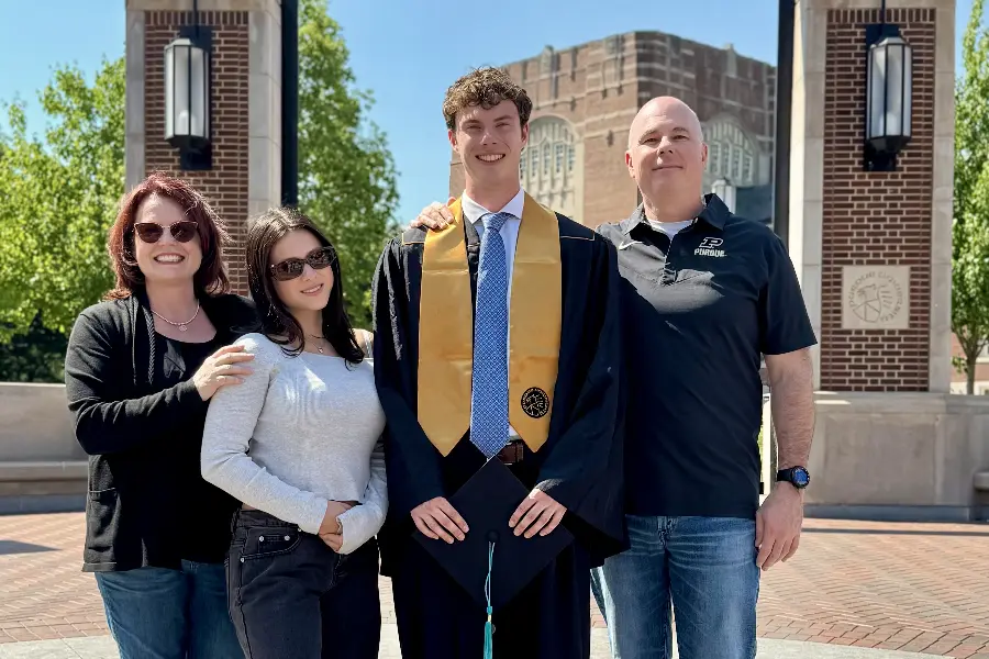 Unfinished P Sculpture