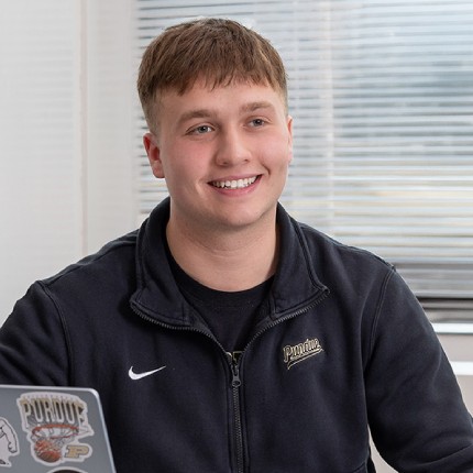 Blake Thomas Headshot