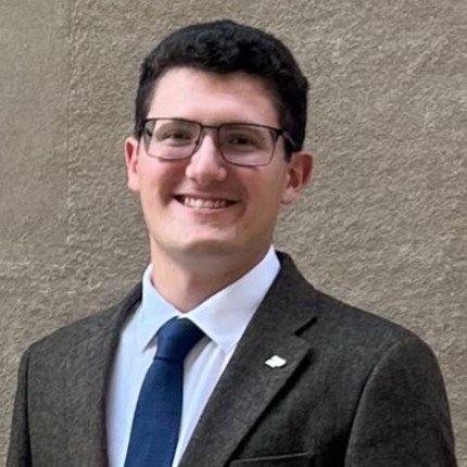 Gregory Kotsiviras Headshot