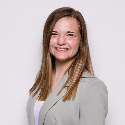 Headshot of Miranda Dunco