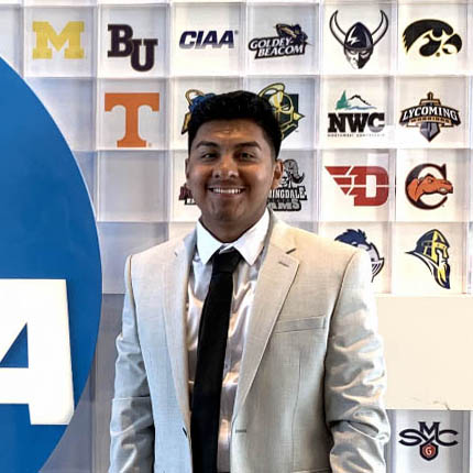 Headshot of Leandro Ortiz