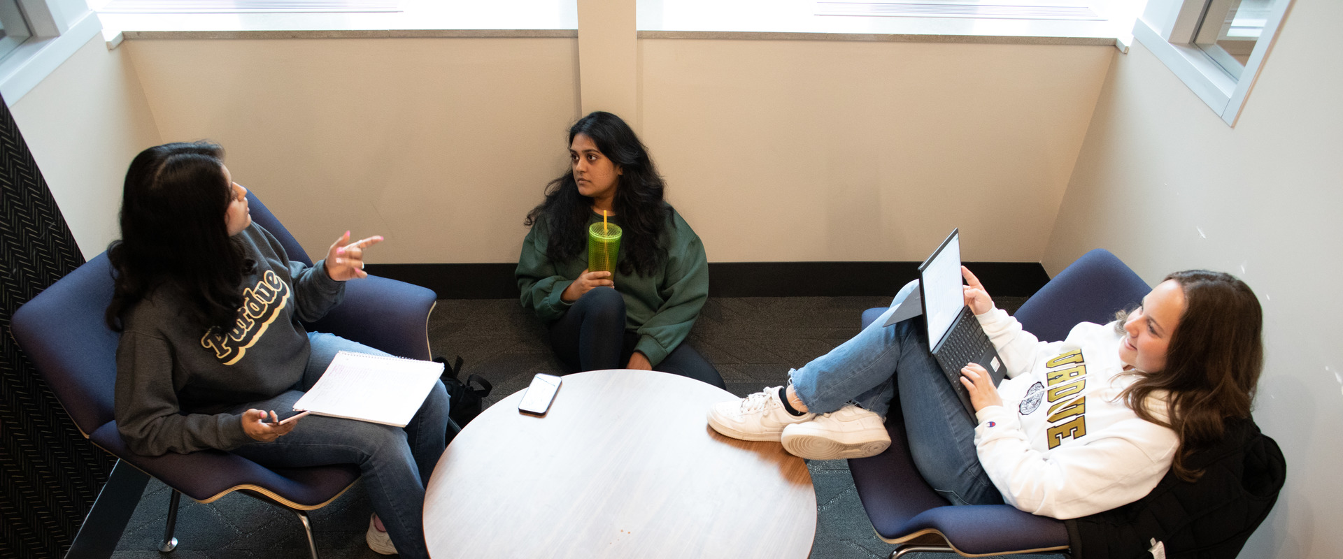 Villina and friends chatting